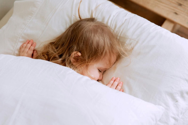 what is a good bedtime for a 2 year old